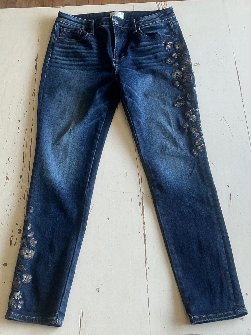 Driftwood Jackie hi rise embroidered skinny jeans SZ 28